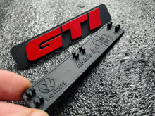 Load image into Gallery viewer, X2 GTI USA Side Badge Volkswagen Golf 3 mk3 emblema lateral
