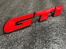 Load image into Gallery viewer, GTI Line USA Front Badge Grill Golf mk3
